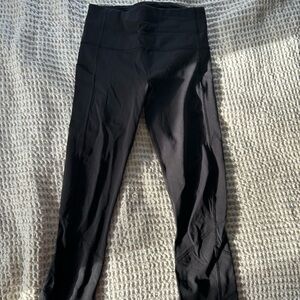 lululemon athletica black 3/4 length